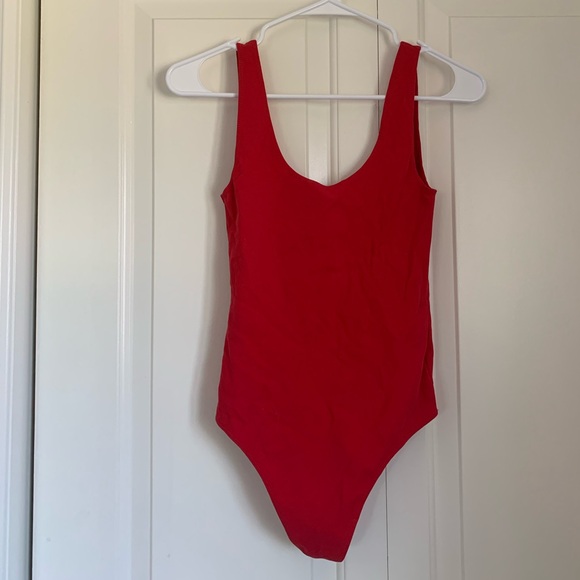 Red Bodysuit (Size Small). - Picture 2 of 4